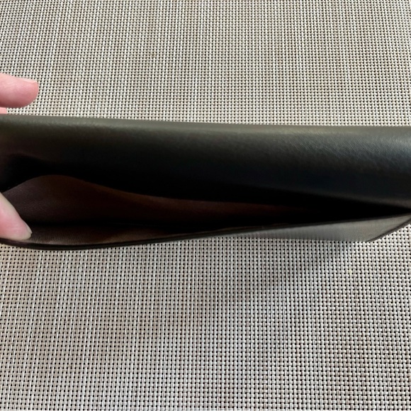 Lodis Black Leather Wallet - Picture 6 of 7